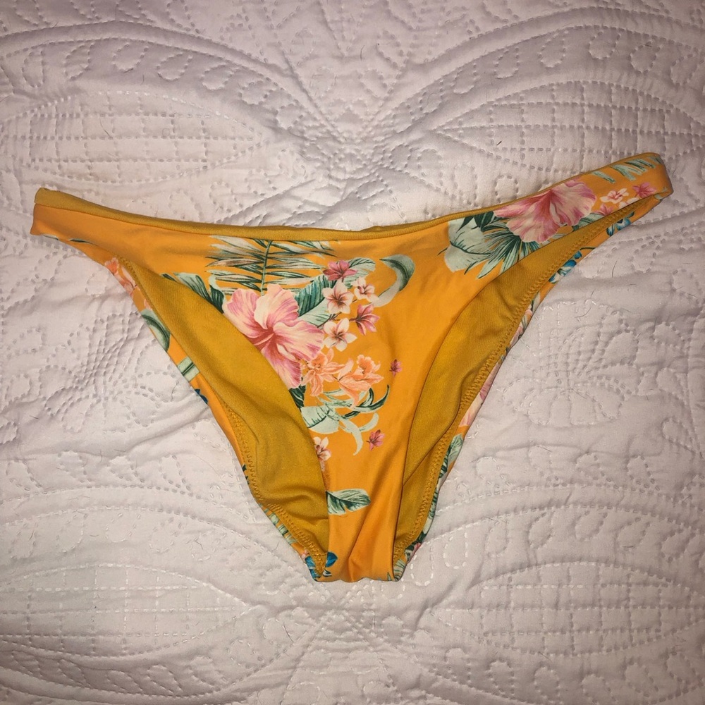 O’Neill bottoms small